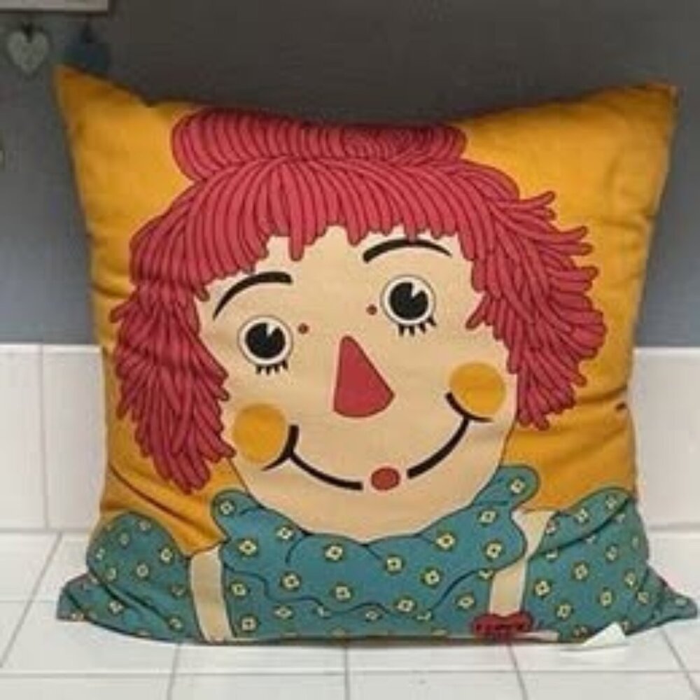 16" Raggedy Ann pillow